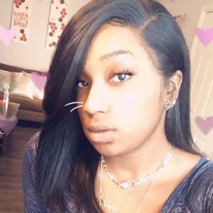 Meet your Posher, Whitney